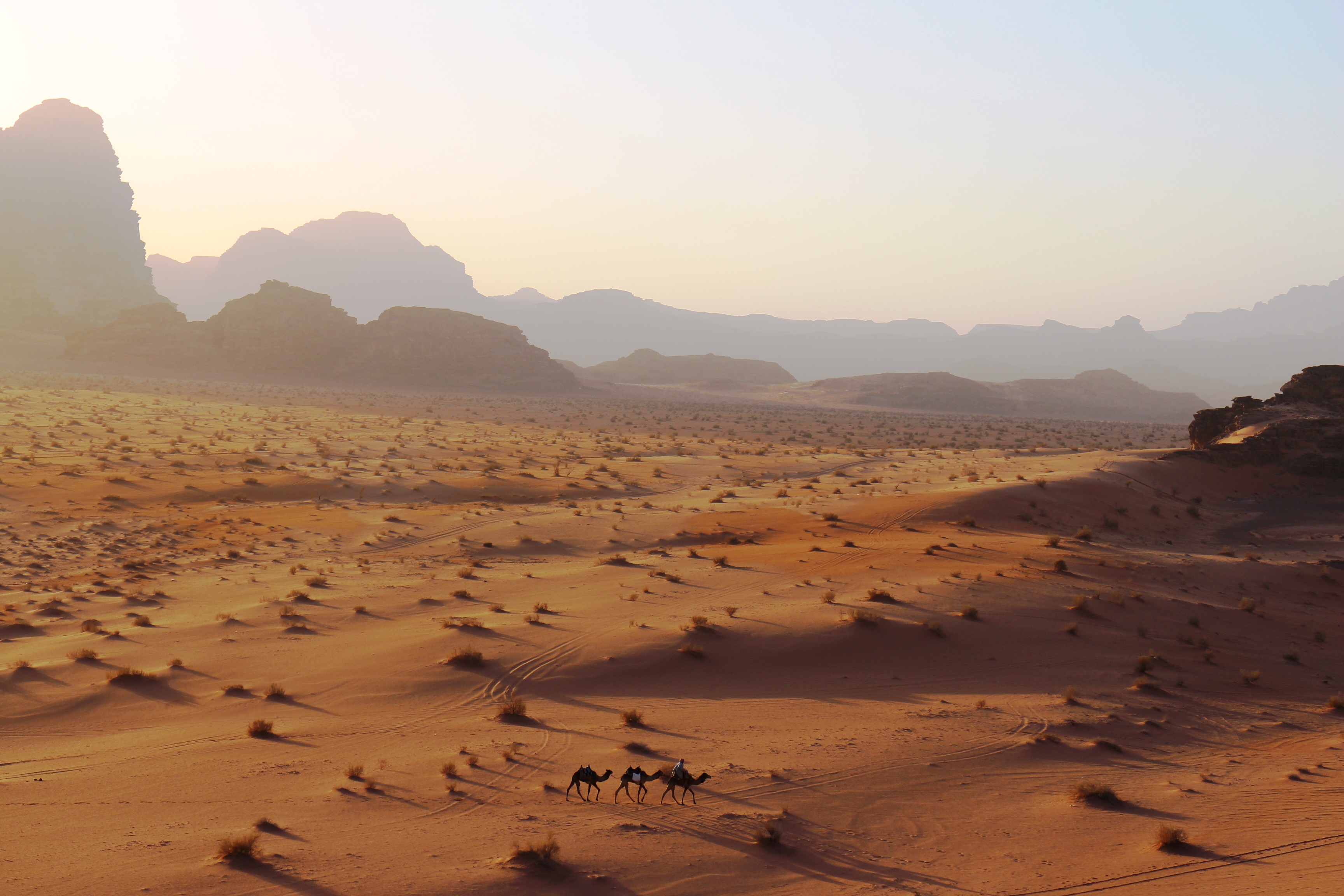 Саудовская аравия песок. Пустыни Аравийского полуострова. Аравийский полуостров Синай. Аравийская пустыня Египет. Синайская пустыня.